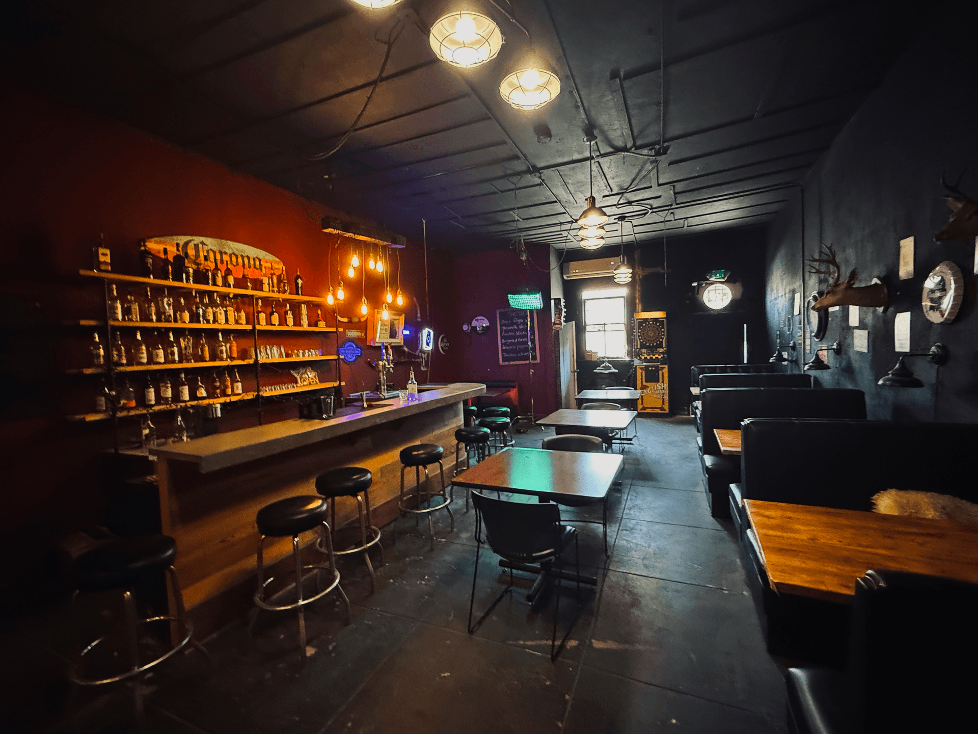 The Gritty Dive Bar